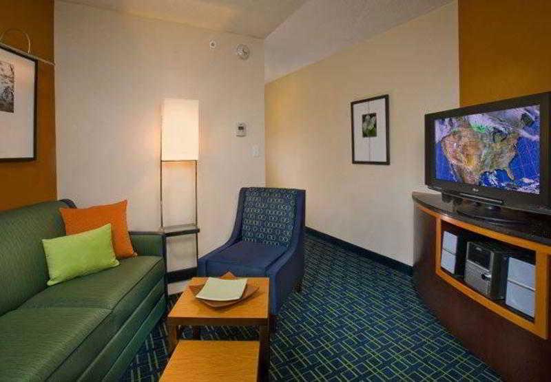 Fairfield Inn And Suites By Marriott Oklahoma City Airport Exterior foto
