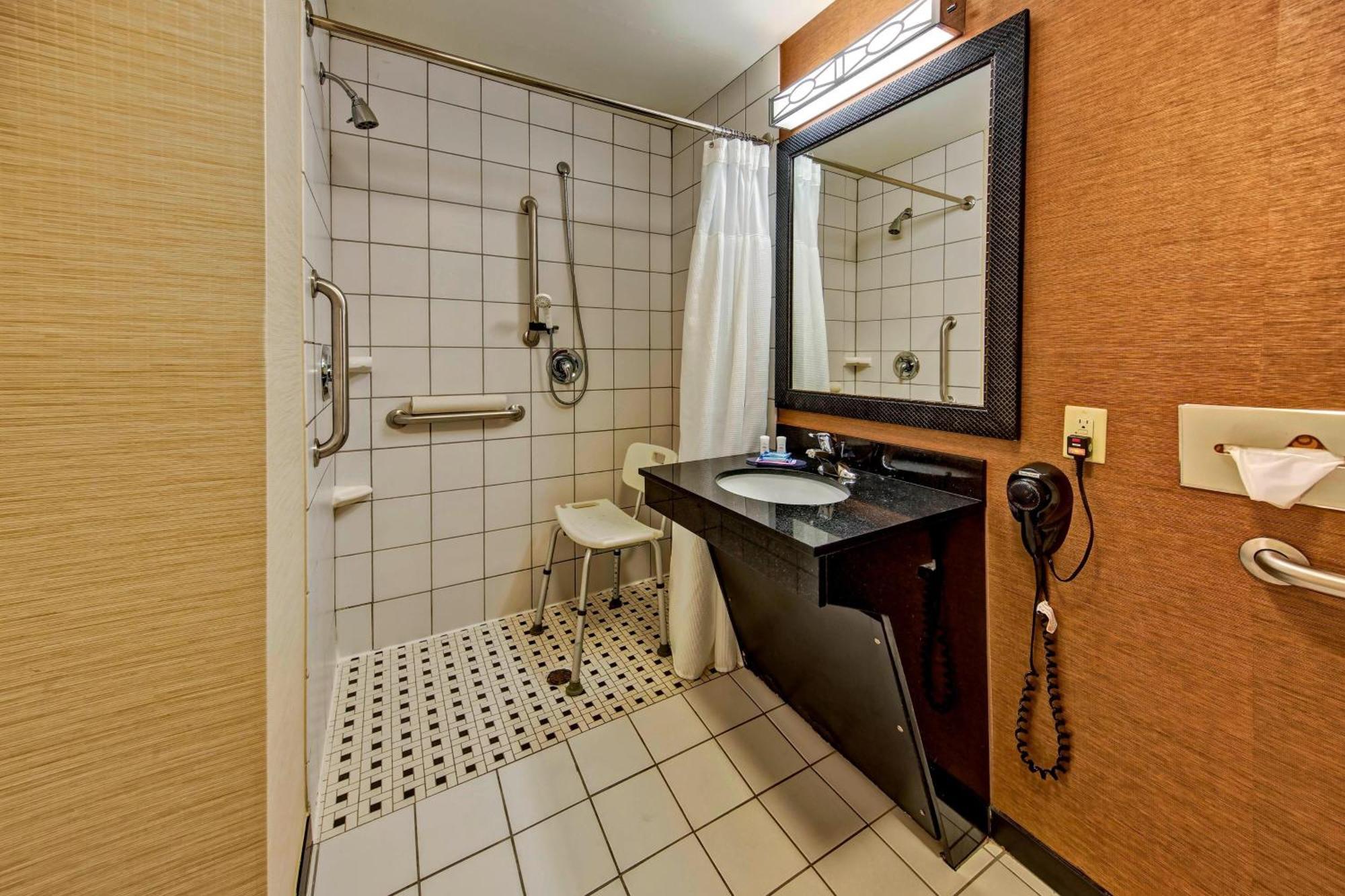 Fairfield Inn And Suites By Marriott Oklahoma City Airport Exterior foto